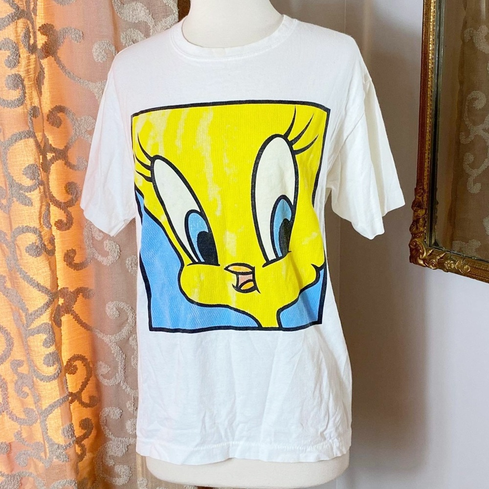 Vintage Warner Bros. studio store tweety bird T-shirt